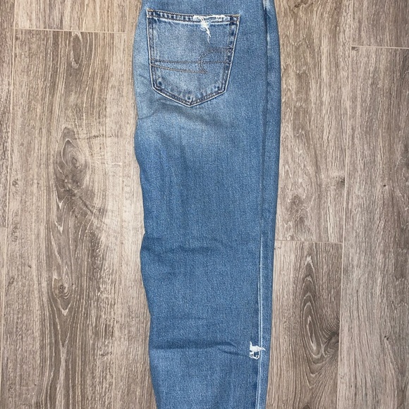 American eagle mom jeans with rips - Picture 3 of 4